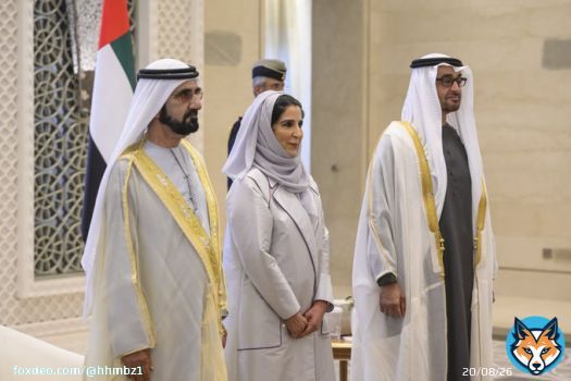 - أمام #رئيس_الدولة ونائبه... أربعة وزراء في حكومة الإمارات يؤدون اليمين الدستورية .  #hhmbz1