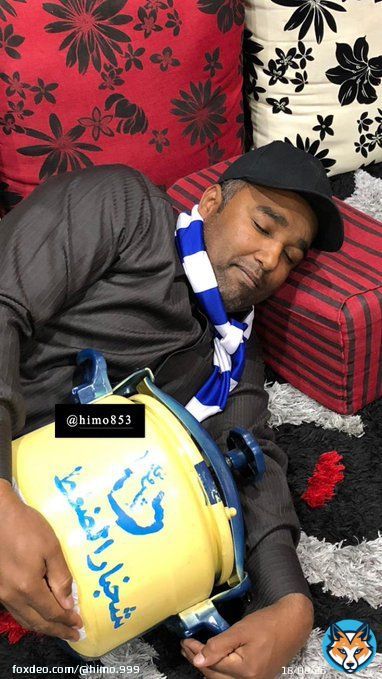 جمهور ابوصياح اللي ماجاه نوم من تأهل #الهلال الى #نهائي_كأس_العالم_للأندية يجي بحضني زي الكاتم .