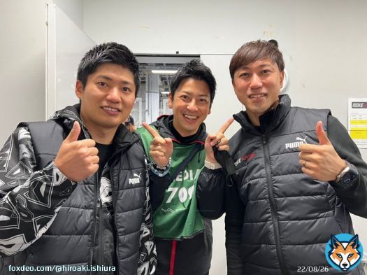 13時から予選が始まります  32号車水素カローラは佐々木さんとモリゾウさんのタイムでグリッドが決まります。Cドライバーの2人も頑張りますよ #SuperTaikyu  #ROOKIERacing