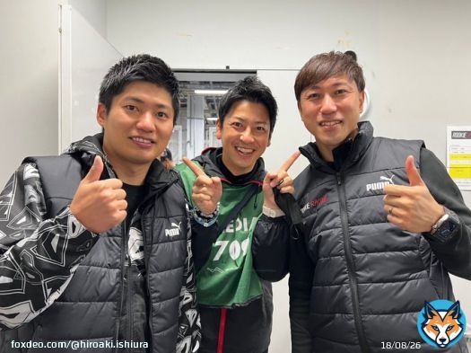 13時から予選が始まります  32号車水素カローラは佐々木さんとモリゾウさんのタイムでグリッドが決まります。Cドライバーの2人も頑張りますよ #SuperTaikyu  #ROOKIERacing