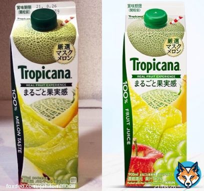 メロン果汁2％だったトロピカーナの「100％ まるごと果実感メロンテイスト」。 左は以前のパッケージで、右は今年5月から変わった新パッケージ。 以前のにも「リンゴ・マスカット・バナナ」は少しだけ印刷されていますが、うーん、確かにこれではメロン100％と勘違いするかも。 キリン　エグww。