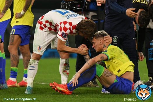 #CROBRA  #Croatia captain @lukamodric10 doing captain's things.  #FIFAWorldCup #Qatar2022 #Family #Vatreni