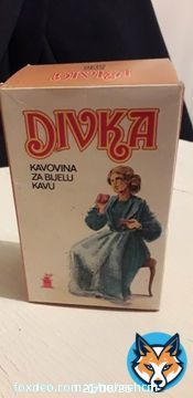 Пиеше само &bdquo;Дифка&ldquo; кафе, што сама си го правеше од јачмен, &rsquo;рж и слануток и никогаш не вечераше, за да им остане повеќе на дечињата. &bdquo;И ѓаволот чита пРада&ldquo; од Рада Петрушева (2013)
