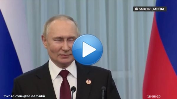 Путин: Илья Яшин &mdash; это кто такой?  У Путина спросили, не слишком ли &laquo;зверский&raquo; приговор вынесли Илье Яшину. &laquo;Яшин &mdash; это кто такой? <...> Вмешательство в деятельность судов считаю недопустимым&raquo;.  Объясняем, кто такой Илья Яшин: