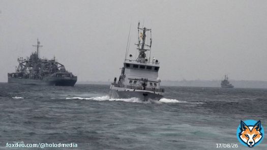 В Минобороны заявили, что ВСУ попытались атаковать корабль &laquo;Приазовье&raquo; Черноморского флота.  По нему были выпущены шесть катеров-беспилотников, которые были уничтожены, утверждают в Минобороны