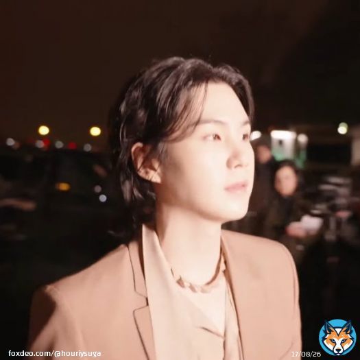 he looks angelic like really  #SUGAxValentinoCouture #SUGAValentinoDiVas  HAUTE COUTURE WITH SUGA