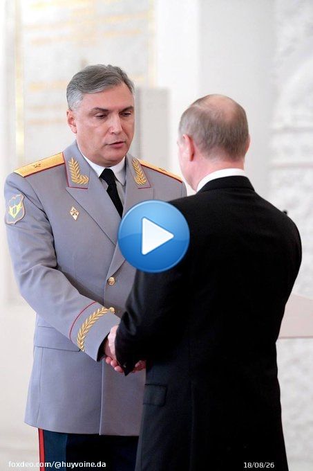 Видеозапись, на которой заместитель главнокомандующего сухопутными войсками России, генерал Александр Матовников. Наслаждайтесь и не благодарите!