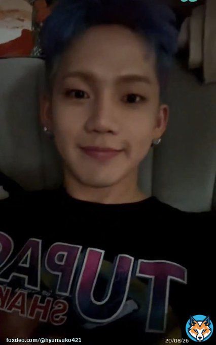 최애에게 본계 들켰을때 ────────────────── 최현석: 우울할 때마다 읽어봐도 돼?   이런 얼굴로 물어보면 뭐 어떻게 해야하나