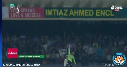 Sikandar Raza is putting his heart out for Lahore Qalanders today