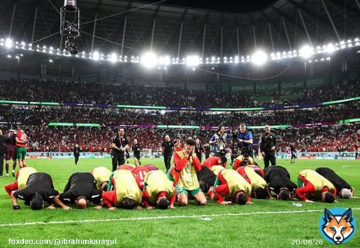 Fas Milli Takımı;   Eski 's&ouml;m&uuml;rgecileri' tek tek deviriyor. Sanki y&uuml;zyılların hesabını soruyor.   Katar'daki D&uuml;nya Kupası  k&uuml;resel ezberleri bozuyor.  Siyasi ve k&uuml;lt&uuml;rel okuması m&uuml;thiş!   Fas bizi sevindirdi. K. Katar da... #Morocco #TebriklerFas