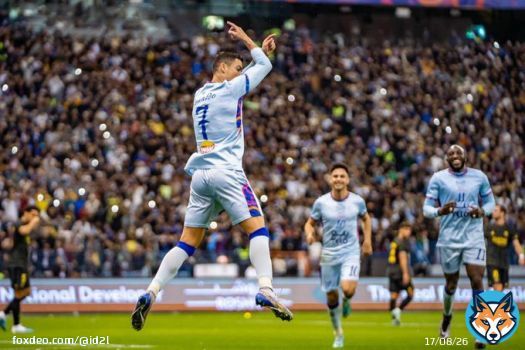 عادات وتقاليد #كريستيانو_رونالدو .. قمة للتاريخ   #كاس_موسم_الرياض  #باريس_النصر_الهلال