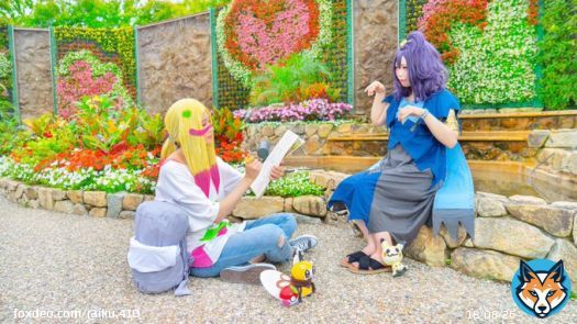 ※ cosplay ※  【ポケットモンスター サン&ムーン】 .  『おぉ〜！アセロラとミミたん、    ナイスモチーフ！』 .  アセロラ:@rioru_SO906i  photo:@aga_cos  スケブ絵提供:@kamitsukis   #ラグコス #ラグコス2019 #ポケモン #コスプレ #cosplay