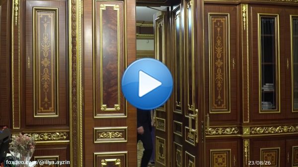 \ud83c\uddfa\ud83c\uddf2 \ud83e\udd1d \ud83c\uddfa\ud83c\udde6 Актор і режисер Шон Пенн знімає документальний фільм про війну в Україні. З першого дня повномасштабного вторгнення він був у Києві та на власні очі бачив, що таке російська агресія. Незаресія. Незабаром усю правду про війну завдяки його фільму зможе побачити і весь світ.