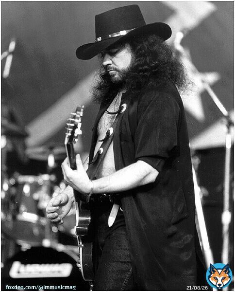 Guitarist Gary Rossington, Sole Remaining Original Member of Lynyrd Skynyrd, Dead at 71.  Our thoughts and prayers go out to his family, friends and fans around the world. #RIPGaryRossington #GaryRossington #LynyrdSkynyrd