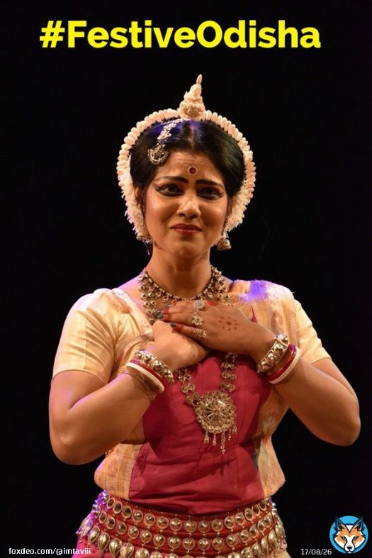 A must watch for dance lovers of India. Awesome performer come on stage. Nice one. #KonarkFestival #FestiveOdisha