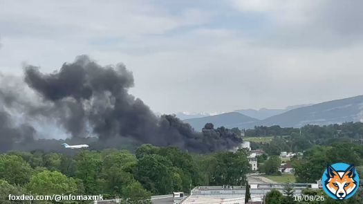 (Фото) Голем пожар на аеродромот во Женева: Сите летови се прекинати -