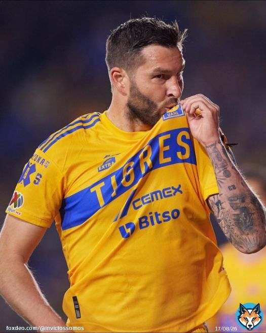 Qu&eacute; lujo seguir teni&eacute;ndote en la Liga MX. Gracias por tanto f&uacute;tbol, @10APG. LEGENDARIO.   @TigresOficial