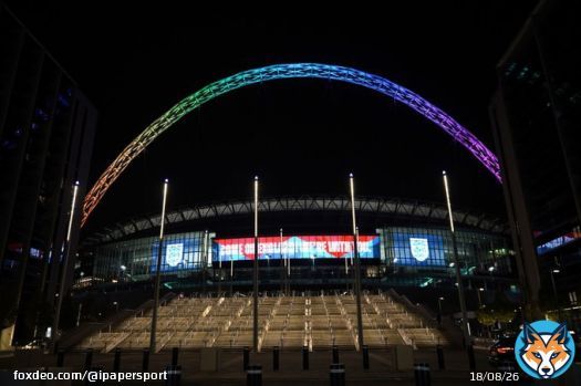 The Wembley arch has been lit in rainbow colours ahead of #ENG  #USA    #FIFAWorldCup | #Qatar2022
