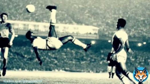 【サッカーの王様、ペレ氏死去】 昨日12/29(木)、サッカー史上もっとも偉大な選手の1人 #ペレ が82歳で亡くなりました  W杯の決勝で得点した10代の選手は、ペレさんとエムバペの2人だけ  そして、ワールドカップを3回優勝した唯一の人  #Pele が身に着けるまで、10番はただの番号だった