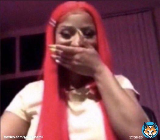 Not Layla smiling and checking out the casa boys. She loves itt #loveisland #LoveIslandUK