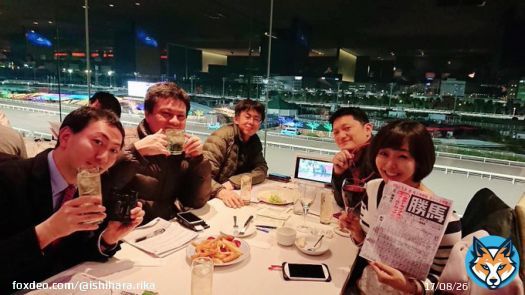 大井競馬場 ダイヤモンドターンで競馬観戦 みんなでわいわい競馬予想！楽しいなぁ  山本直アナウンサーは連勝 絶好調です\( &circ;o&circ; )/\u2661