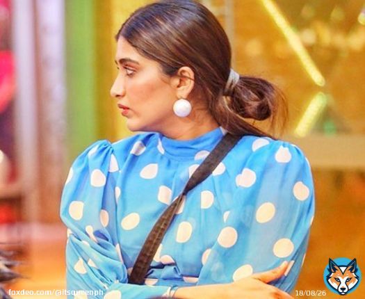 Real is always real Koi kitna bhi copy kar le wo Real nehi ban sakta! ADIDAS Or ABIBAS mein difference hai bro. Like #NimritKaurAhluwalia ki hairstyle sirf aur sirf Nimrit pe suit karta hai! This Hairstyle will known as Official @NimritAhluwalia hairstyle  Love Nimzie