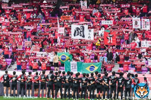 週末のＪリーグをPLAY BACK Ｊ１参入プレーオフ　決定戦  #京都サンガFC vs #ロアッソ熊本 の決戦は一進一退の攻防の末、1-1の引き分けで試合終了。規定により京都サンガF.C.がＪ１残留を決めた。  @sangafc