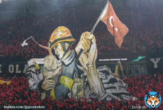 An incredible and emotional tifo from Trabzonspor showing support to those affected by the earthquake in Turkey and thanking emergency responders.
