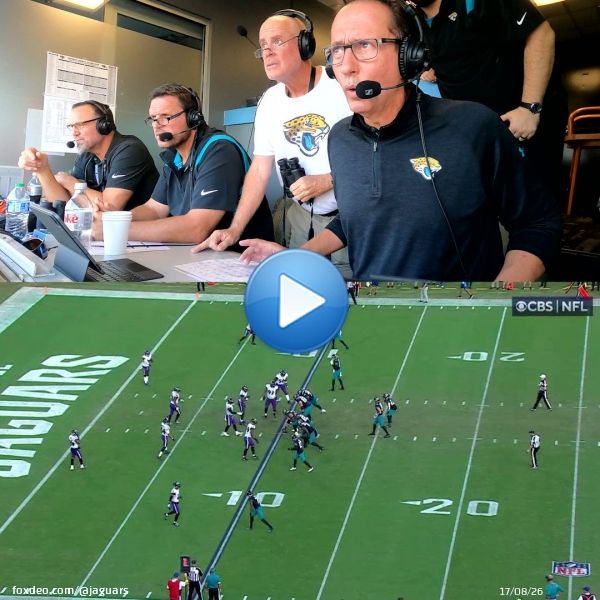 HOW GOOD IS THAT?  Who doesn't love a great radio call?  #BALvsJAX | #DUUUVAL | @Frank_Frangie