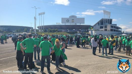 Keep the A's in Oakland! We support the players! Teams belong to the people, not to Baby Gap! We pay for them via Stadiums, Salaries & Subsidies. Fan-driven tailgate, protest chants, SELL tees & silent moment. @ramonlaureano22 with the winninng run! #OaklandAs @Athletics