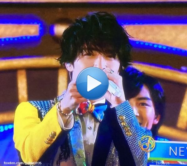 元旦のこの時間にジャニーズカウントダウン見て喜んでおります。 キラキラの可愛いの映ったて思ったら やっぱり玉ちゃんやーーん #ジャニーズカウントダウン #玉森裕太