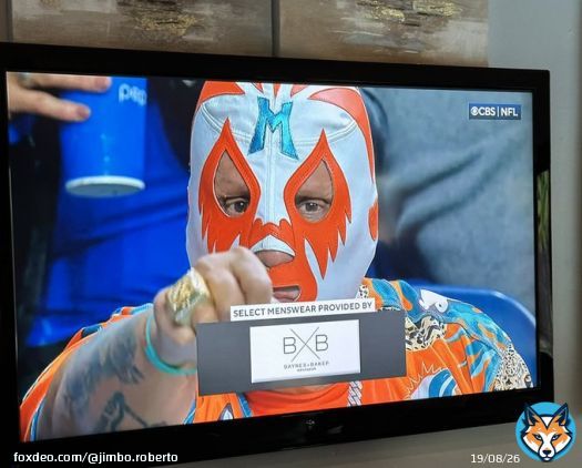 Look ma i made it #FinsUp @MiamiDolphins