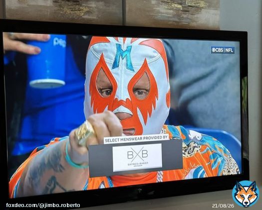 Look ma i made it #FinsUp @MiamiDolphins