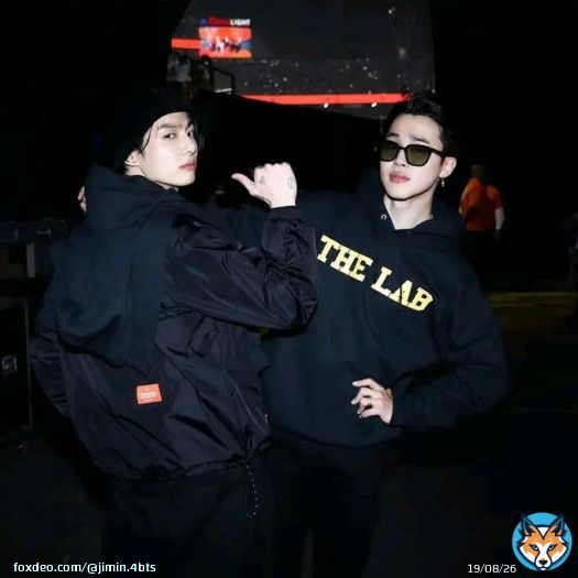 Good morning to you all, God bless you all #BTSArmy  Retweet and Share if you're forever with us #BTSJIMIN