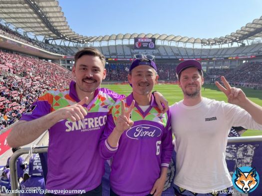 First time sitting with the away fans, let&rsquo;s gooo, calling it 2-1 to Hiroshima    #jleague #サンフレッチェ  #jリーグ  #hiroshima