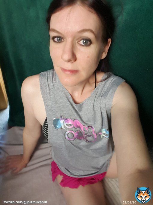 Stare into my eyes #chaturbate #JoLeroux #lick #thisdick #tease #cumshow with #livemic in #crazyticket show!