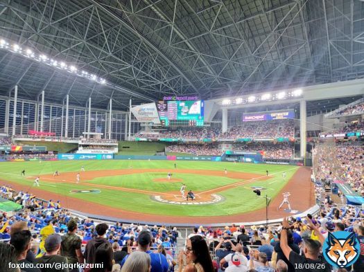 &hellip;トラウト三振３秒前｡この後､ローンデポパークは熱狂の渦に｡アメリカのホームなのにベネズエラサポーターの多いこと！#WBC準々決勝