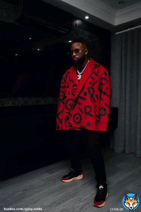 Cassper Nyovest the most bullied musician They blamed him for Ricky Rick death,Dj Sumbody death and now AKA dies he trends again Leave Cassper Nyovest alone #RIPAKA
