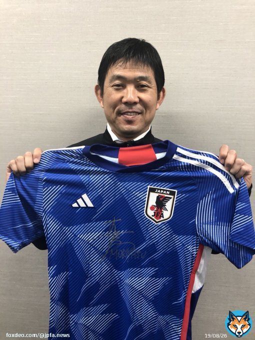 ＼ #日本代表 #SAMURAIBLUE／  #日本プロサッカー選手会 #工藤壮人 選手ありがとうオークション(～2/12）  #森保一 ／ユニフォーム #遠藤航 ／スパイク #冨安健洋 ／スパイク   #jpfaオークション  #Forever9 @jfa_samuraiblue @JFA  @wataru0209  @MayaYoshida3  @masatokudo9
