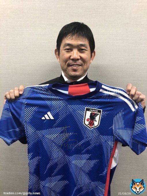 ＼ #日本代表 #SAMURAIBLUE／  #日本プロサッカー選手会 #工藤壮人 選手ありがとうオークション(～2/12）  #森保一 ／ユニフォーム #遠藤航 ／スパイク #冨安健洋 ／スパイク   #jpfaオークション  #Forever9 @jfa_samuraiblue @JFA  @wataru0209  @MayaYoshida3  @masatokudo9