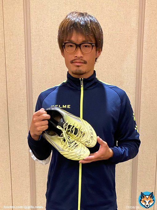 ／⋰ #VONDS市原FC　 ⋱＼  #日本プロサッカー選手会 #工藤壮人 選手ありがとうオークション(～2/12）  #渡辺広大 ／スパイク   #JPFAオークション #Forever9 #Vonds #vonds市原 #ザスパクサツ群馬 @masatokudo9 @VondsTeam  @OfficialThespa  @kodai_ahonabe
