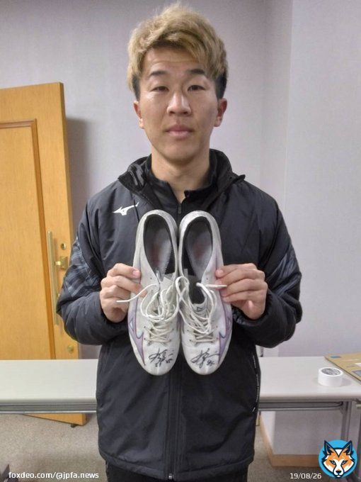 ／ #名古屋グランパス 選手会 ＼  #日本プロサッカー選手会 #工藤壮人 選手ありがとうオークション(～2/5）  #永井謙佑 ／スパイク   #JPFAオークション #grampus @nge_official  @Ne0305  @masatokudo9