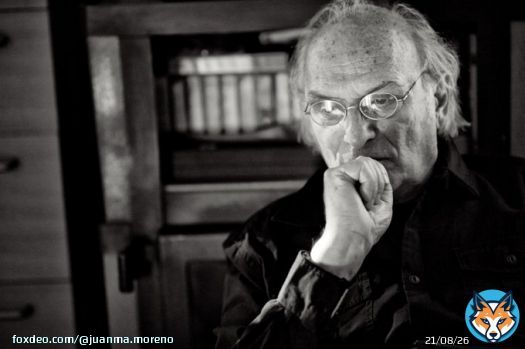 Siento mucho el fallecimiento del director de cine Carlos Saura. Iba a recibir el Goya de Honor en esta edici&oacute;n como homenaje a su talento y trayectoria.  Ma&ntilde;ana todos conmemoraremos su memoria y figura en Sevilla.  Descanse en paz.