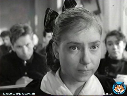 Какая грустная новость! Умерла Инна Чурикова. Актриса сыгравшая массу ролей в кино! Искренне жаль. Талант! Царство Небесное! Неумолимое течение времени забирает людей к которым привыкаешь. Они не родственники, не близкие, они просто есть, ты о них знаешь. И вот их нет... Пустота!