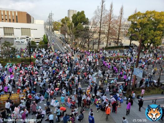 名古屋シティマラソンゴール！ 対面を走るウィメンズのランナーにエールを送りながら完走！ゴール後は沿道を転々としながらウィメンズを全力で応援！最後はドームに移動して最後の直線の側からウィメンズたちのゴールを見届けてたけど感動で涙出たよ #名古屋シティマラソン #名古屋ウィメンズマラソン