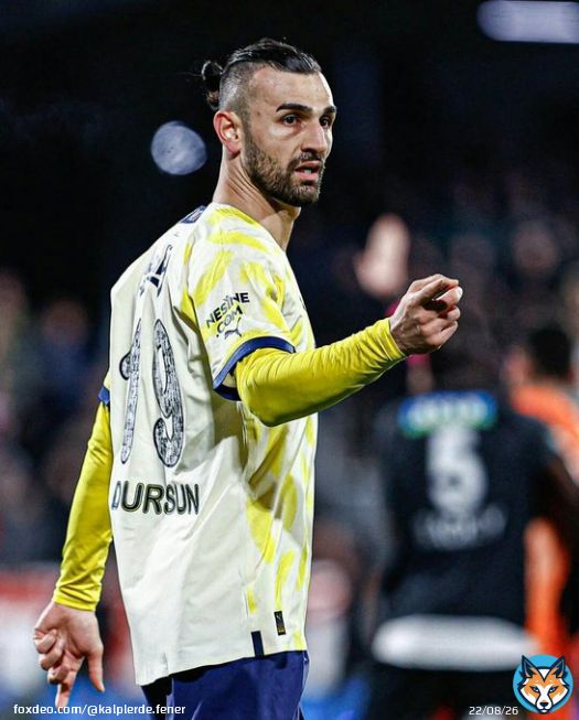 Di Marzio: 'Forvet hattına transfer yapmak isteyen Salernitana, Serdar Dursun ve Jovane Cabral ile ilgileniyor.'
