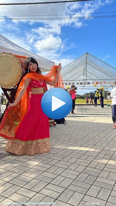 #金沢マラソン の応援ステージにて インドダンス を踊らせて頂きました！ フルマラソンに挑戦されるランナーを応援するべく、私も大学の授業で興味をもったインドダンスに挑戦しました！ 短期間ですが、このイベントの為に練習しました。荒さもありますが、挑戦できて良かったです  #KM2022