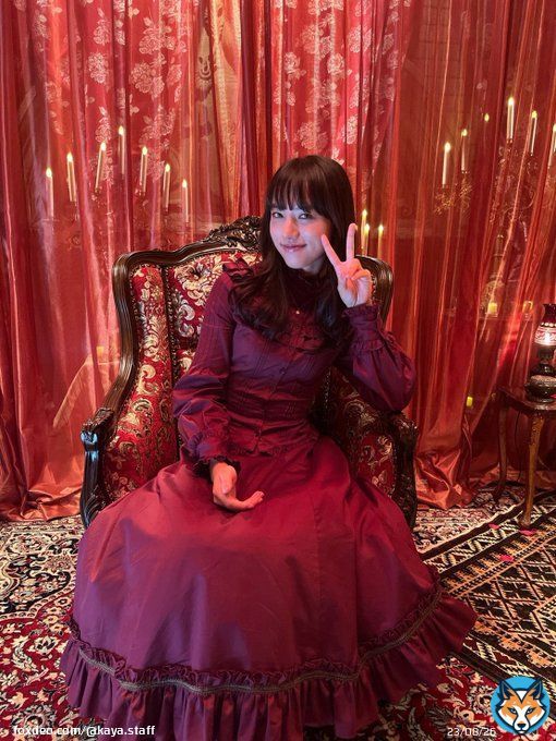 この後よる10:30~ とうとう清原主演の日本テレビ連続ドラマ「霊媒探偵・城塚翡翠」の第1話が放送されます!! ちなみにこちらはキメキメの表情とは別ショットの翡翠でございます!笑 皆様ぜひぜひ、ご覧くださいませ #清原果耶 #城塚翡翠