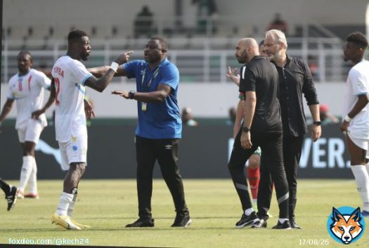 الاتحاد الكونغولي يتبنى رواية مبيمبا ضد الركراكي ويهدد بالاحتجاج لدى الكاف