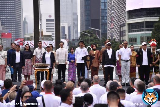 Presiden @jokowi meluncurkan Keketuaan Indonesia di ASEAN tahun 2023. Tema keketuaan &ldquo;ASEAN Matters: Epicentrum of Growth&rdquo;. Nah kira-kira #SahabatKemlu punya harapan apa nih untuk keketuaan Indonesia di ASEAN tahun ini? #ASEANIndonesia2023 #IniDiplomasi